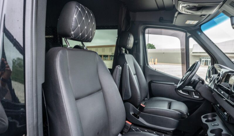 								2023 Mercedes-Benz Sprinter 3500XD AWD full									