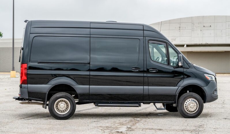 								2023 Mercedes-Benz Sprinter 3500XD AWD full									