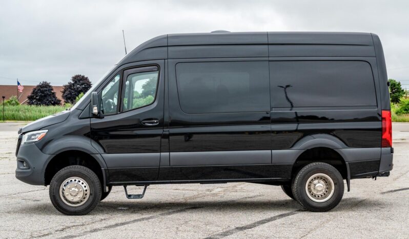 								2023 Mercedes-Benz Sprinter 3500XD AWD full									