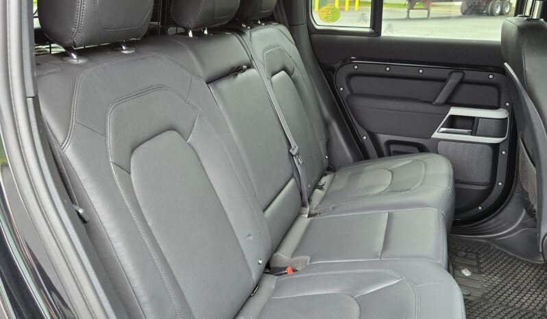 								2023 Land Rover Defender 110 S TReK Edition full									