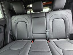 										2023 Land Rover Defender 110 S TReK Edition full									