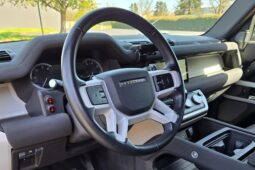 										2023 Land Rover Defender 110 S TReK Edition full									