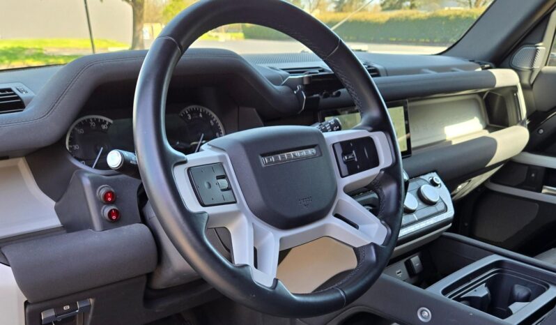 								2023 Land Rover Defender 110 S TReK Edition full									