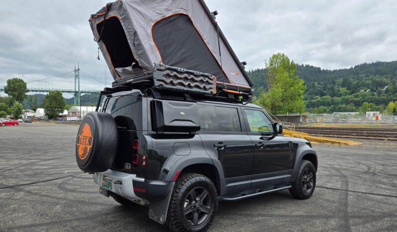 								2023 Land Rover Defender 110 S TReK Edition full									