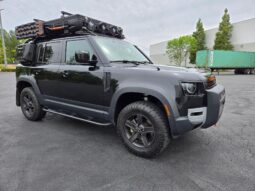 										2023 Land Rover Defender 110 S TReK Edition full									