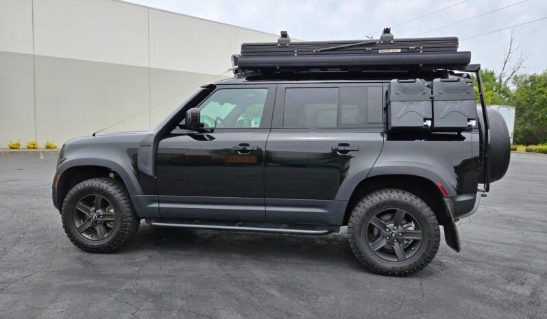 								2023 Land Rover Defender 110 S TReK Edition full									
