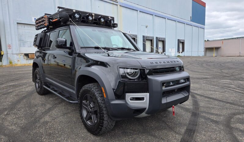 								2023 Land Rover Defender 110 S TReK Edition full									