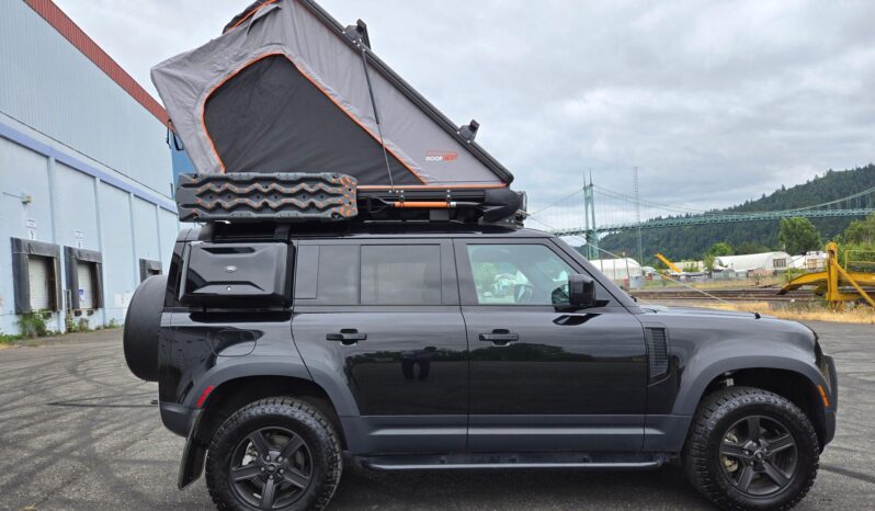 								2023 Land Rover Defender 110 S TReK Edition full									