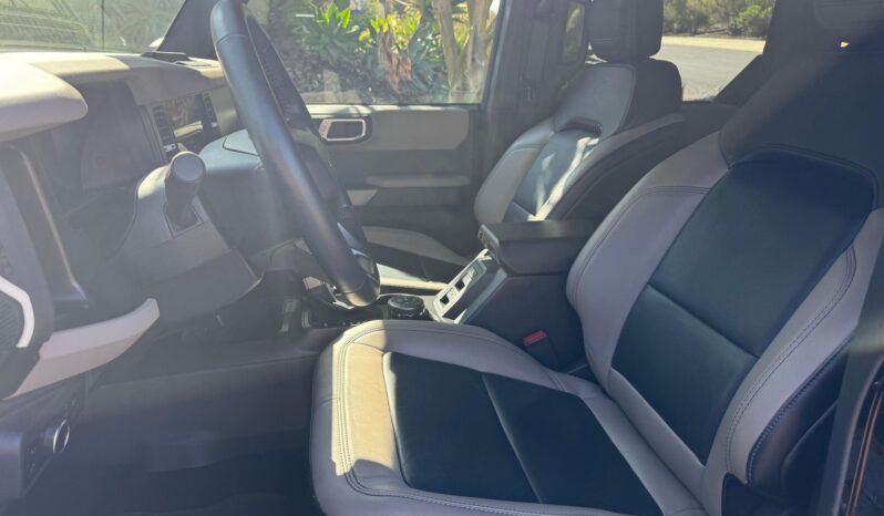 								2022 Ford Bronco Wildtrak 4WD full									