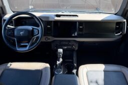 										2022 Ford Bronco Wildtrak 4WD full									