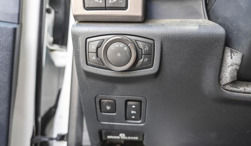 								2022 Ford F-350 Super Duty Platinum 4×4 Turbodiesel full									