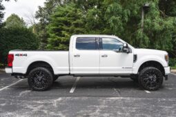 										2022 Ford F-350 Super Duty Platinum 4×4 Turbodiesel full									