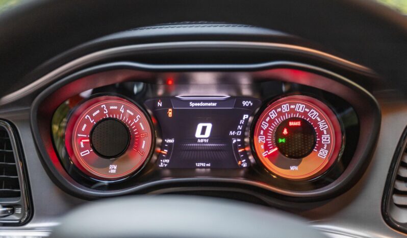 								2022 Dodge Challenger 392 Hemi Scat Pack Shaker full									