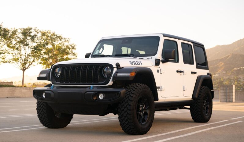 								2024 Jeep Wrangler Willys 4xe Hybrid full									