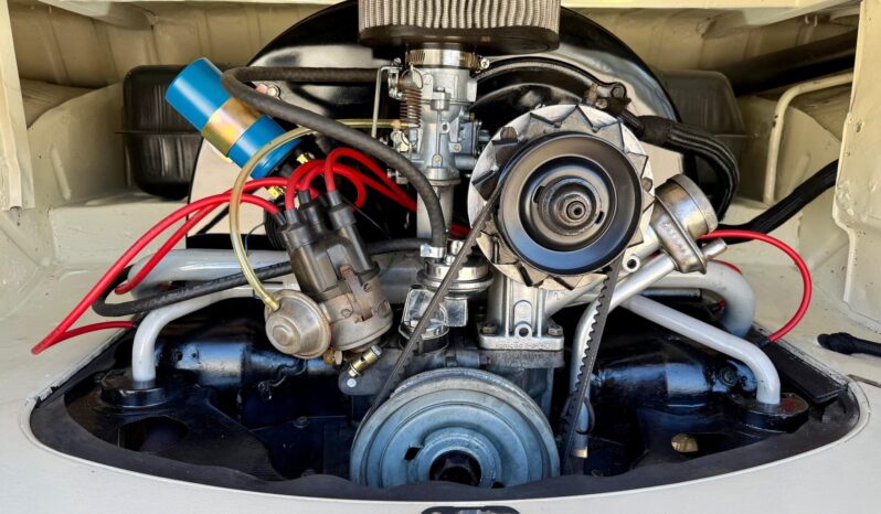 								1975 Volkswagen Bus full									