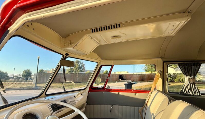 								1975 Volkswagen Bus full									