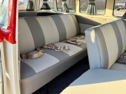 										1975 Volkswagen Bus full									