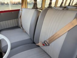 										1975 Volkswagen Bus full									