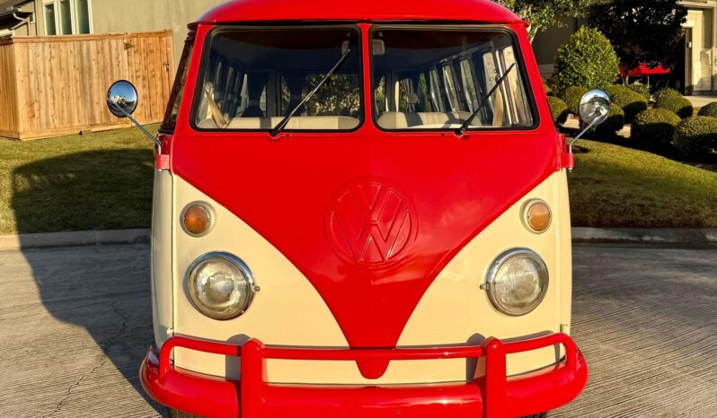 								1975 Volkswagen Bus full									