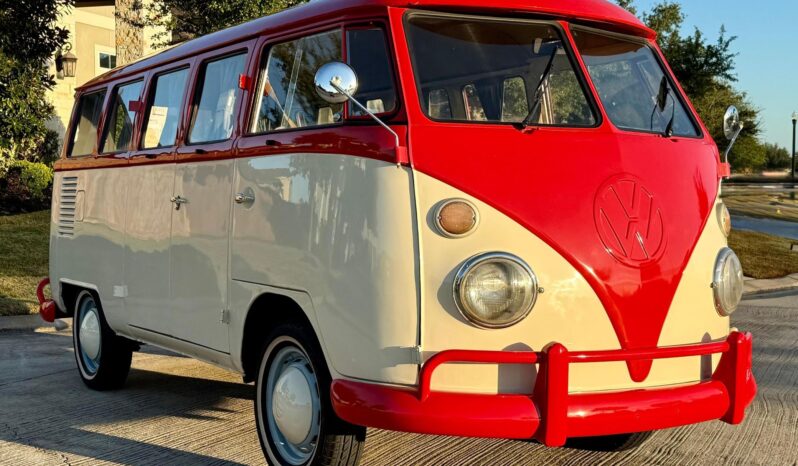								1975 Volkswagen Bus full									