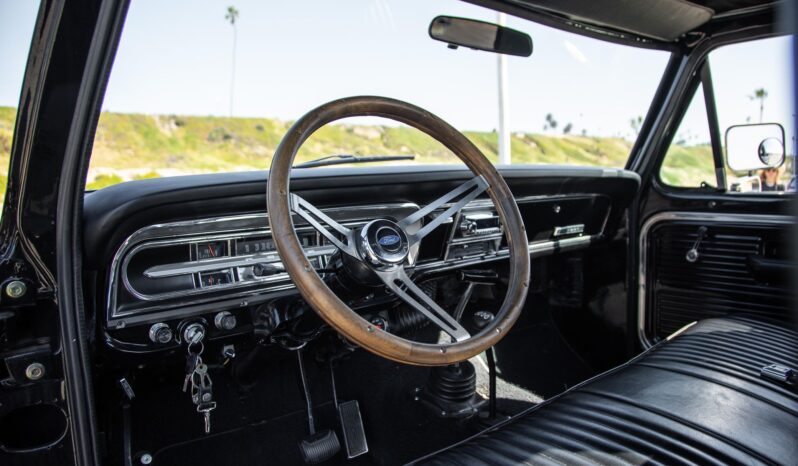 								1968 Ford F-250 Ranger 4×4 390ci V8 full									