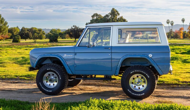 								1969 Ford Bronco Manual full									