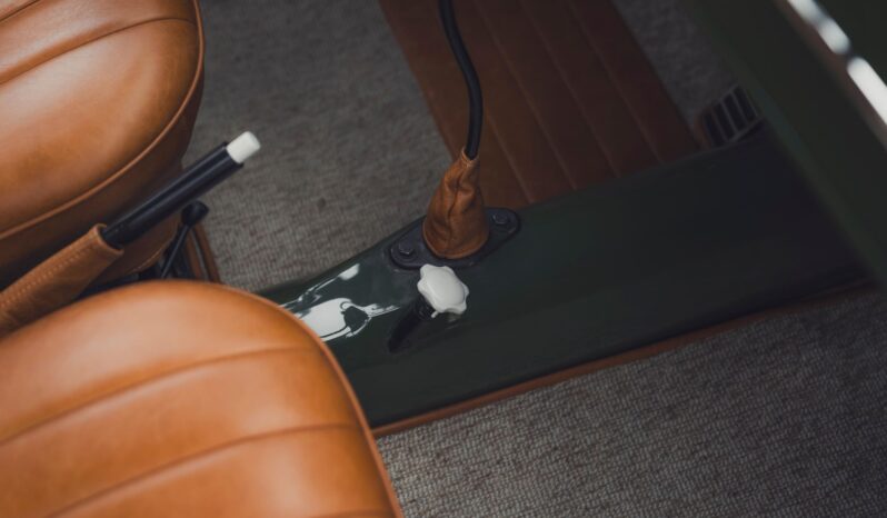 								1961 Volkswagen Beetle full									