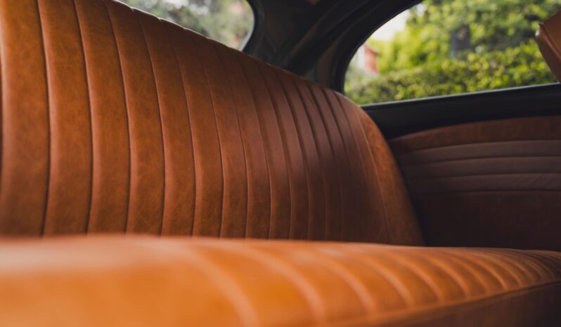 								1961 Volkswagen Beetle full									