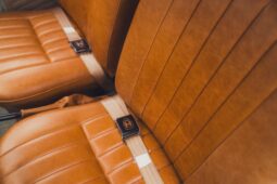 										1961 Volkswagen Beetle full									