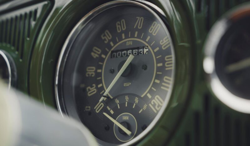 								1961 Volkswagen Beetle full									