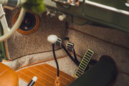 										1961 Volkswagen Beetle full									