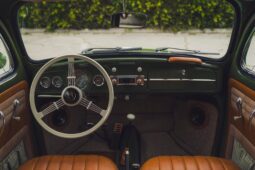 										1961 Volkswagen Beetle full									