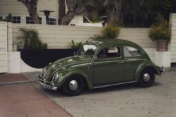 										1961 Volkswagen Beetle full									