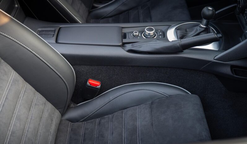 								2022 Mazda MX-5 Miata Club Manual full									