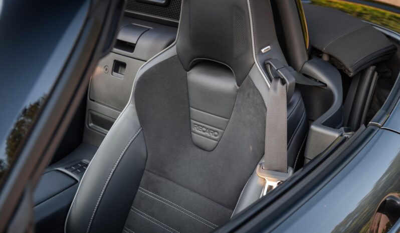 								2022 Mazda MX-5 Miata Club Manual full									