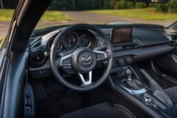 										2022 Mazda MX-5 Miata Club Manual full									