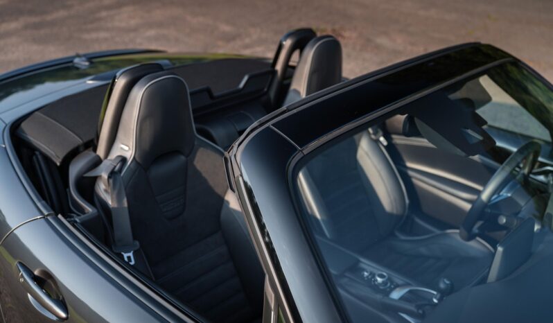 								2022 Mazda MX-5 Miata Club Manual full									