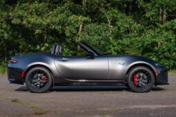 										2022 Mazda MX-5 Miata Club Manual full									