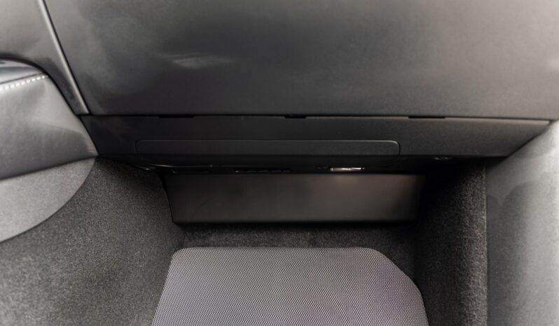 								2024 Tesla Model Y Long Range AWD full									