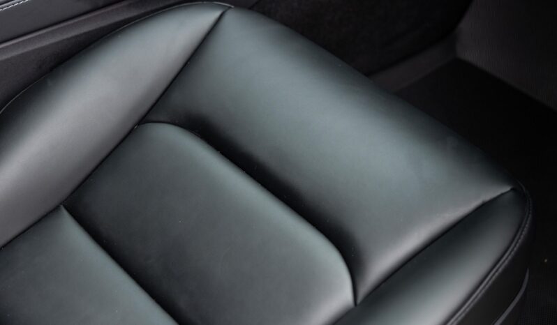 								2024 Tesla Model Y Long Range AWD full									