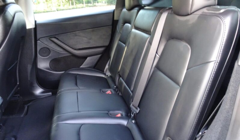 								2024 Tesla Model Y Long Range AWD full									