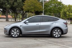 										2024 Tesla Model Y Long Range AWD full									