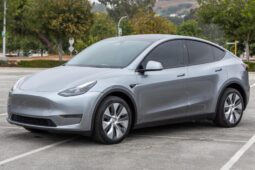 										2024 Tesla Model Y Long Range AWD full									