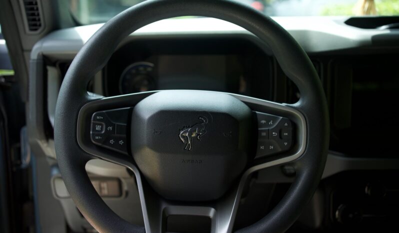 								2022 Ford Bronco Manual full									