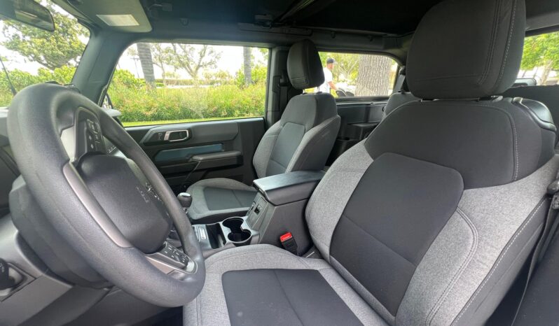 								2022 Ford Bronco Manual full									