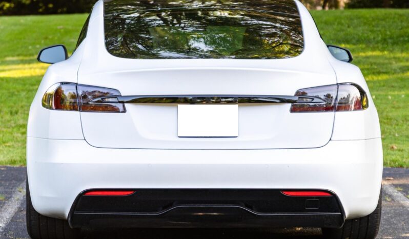 								2022 Tesla Model S Long Range AWD full									
