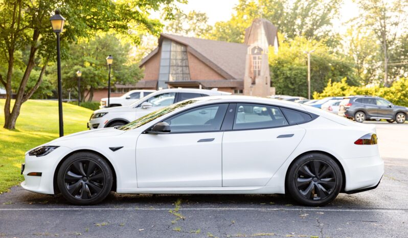 								2022 Tesla Model S Long Range AWD full									