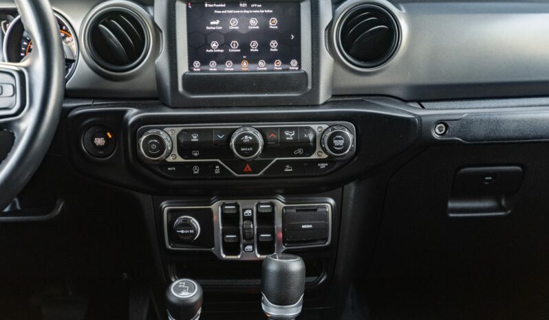 								2022 Jeep Gladiator Willys 4×4 full									