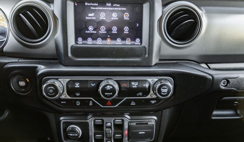 								2022 Jeep Gladiator Willys 4×4 full									