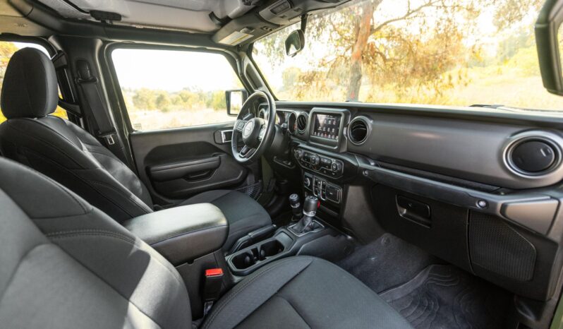 								2022 Jeep Gladiator Willys 4×4 full									